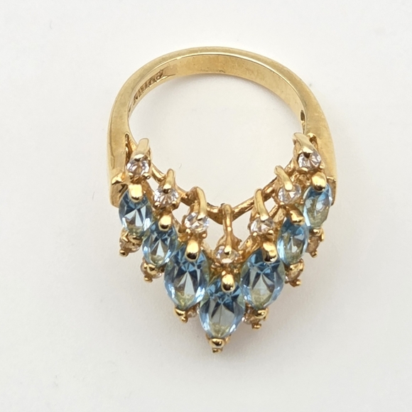 Elegant Blue Rhinestones and Cocktail Ring - Picture 6 of 10